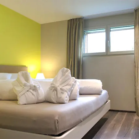 Dione By Interhome צרמט